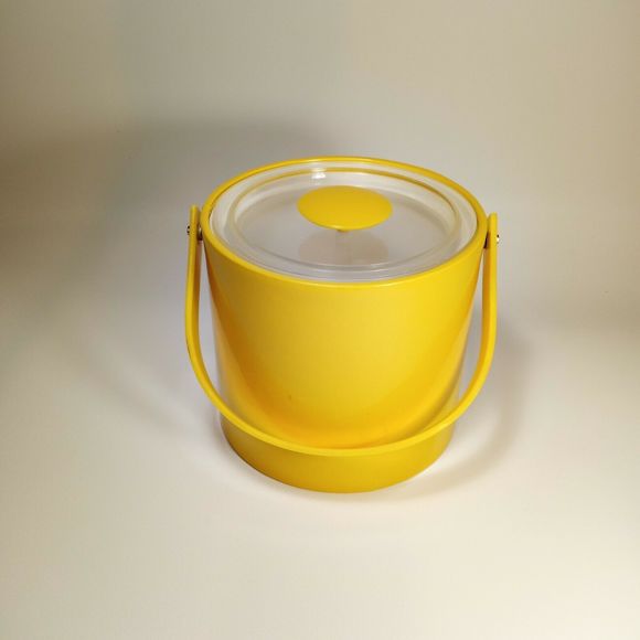 Retro Yellow Vinyl Ice Bucket MCM 60's 70's Mod Big Bold Button on Top - Picture 2 of 10